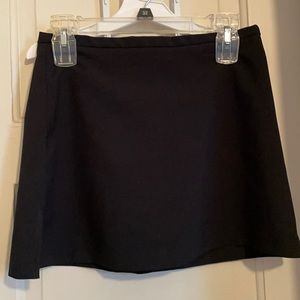 Last chance! Women’s black skirt 6, donating 2/12